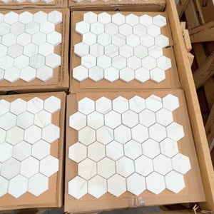 Carreau de mosaïque hexagonale en marbre aiguisé par Dolomite Bianco 48x48x10mm