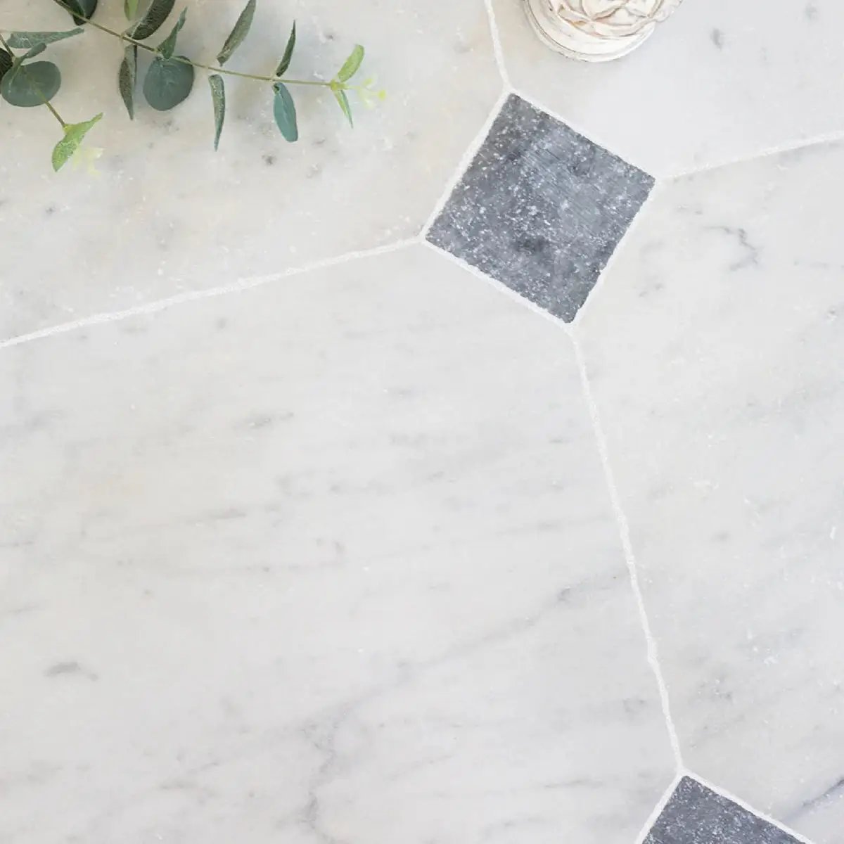 Calacatta Tumbled Octagon Marble Tiles 406x406mm